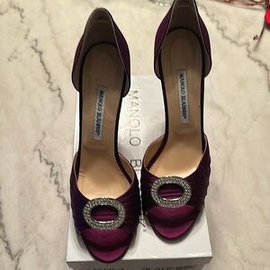 SOLD ON ANOTHER PLATFORM